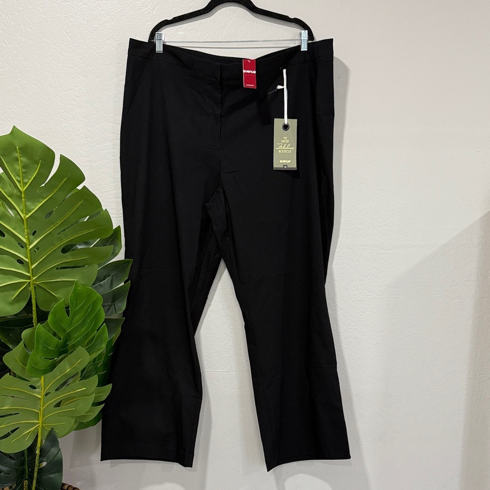 NWT Avenue bootcut Black Women's Trousers plus size 28